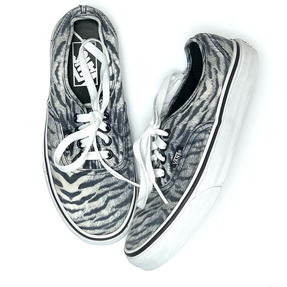 Vans Womens Low Top Tiger Stripe Sneakers Shoes Sz 6